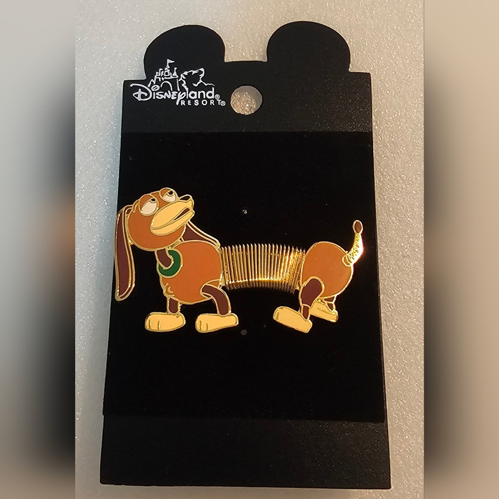 VTG DISNEY Trading Pin Slinky Dog Wire Middle Moves Standing Toy Story 2002